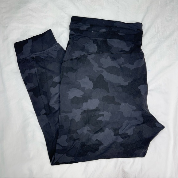 Lululemon Ready to Rulu Jogger 7/8 - Picture 1 of 5